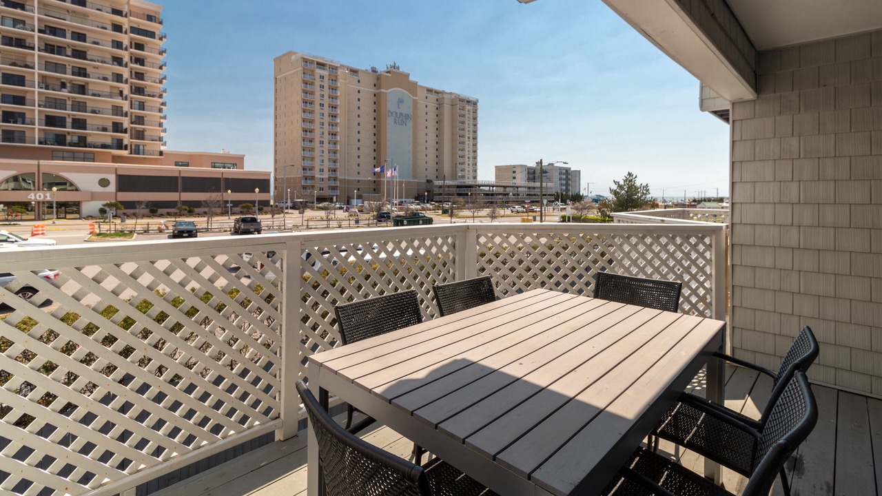Photo of Patio Balcony in Northeast Virginia Beach