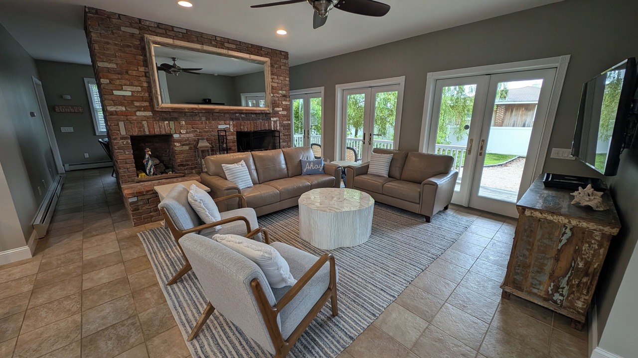 Photo of Livingroom in Culloden Shores