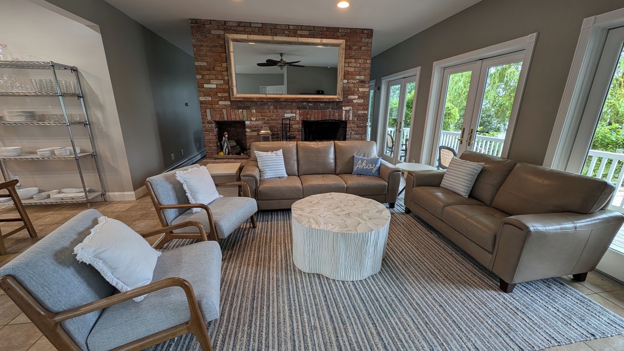 Photo of Livingroom in Culloden Shores