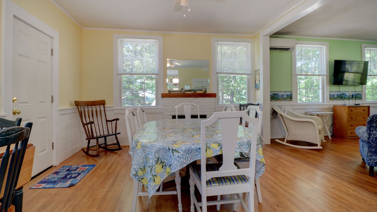 Photo of Livingroom in Hyannis Port