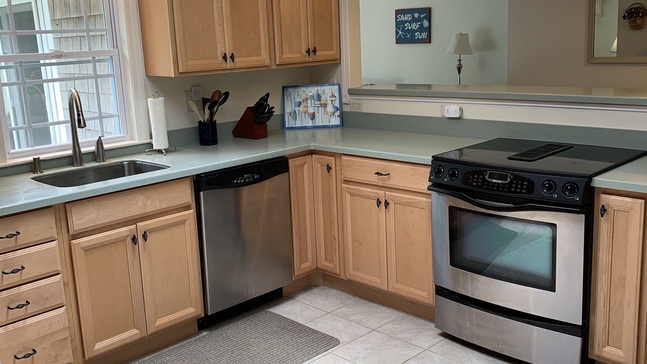 Photo of Kitchen in West Yarmouth