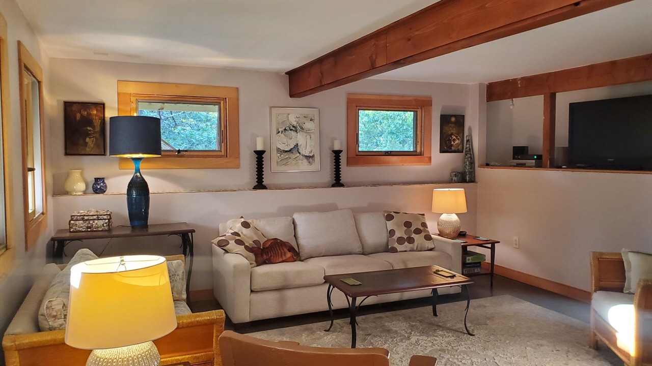 Photo of Livingroom in North Truro