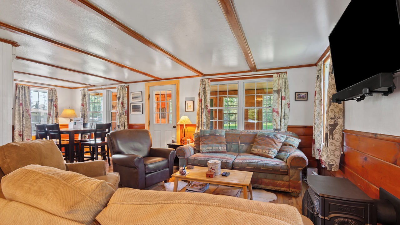 Photo of Livingroom in Rangeley
