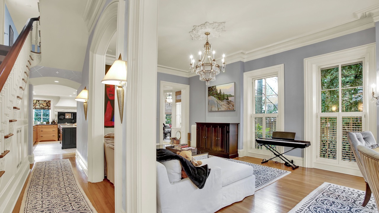 Photo of Bedroom in Historic District