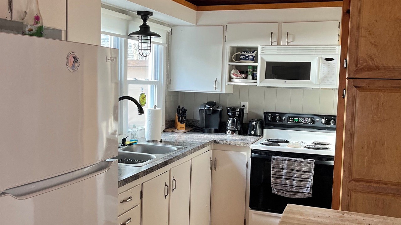 Photo of Kitchen in Redwood