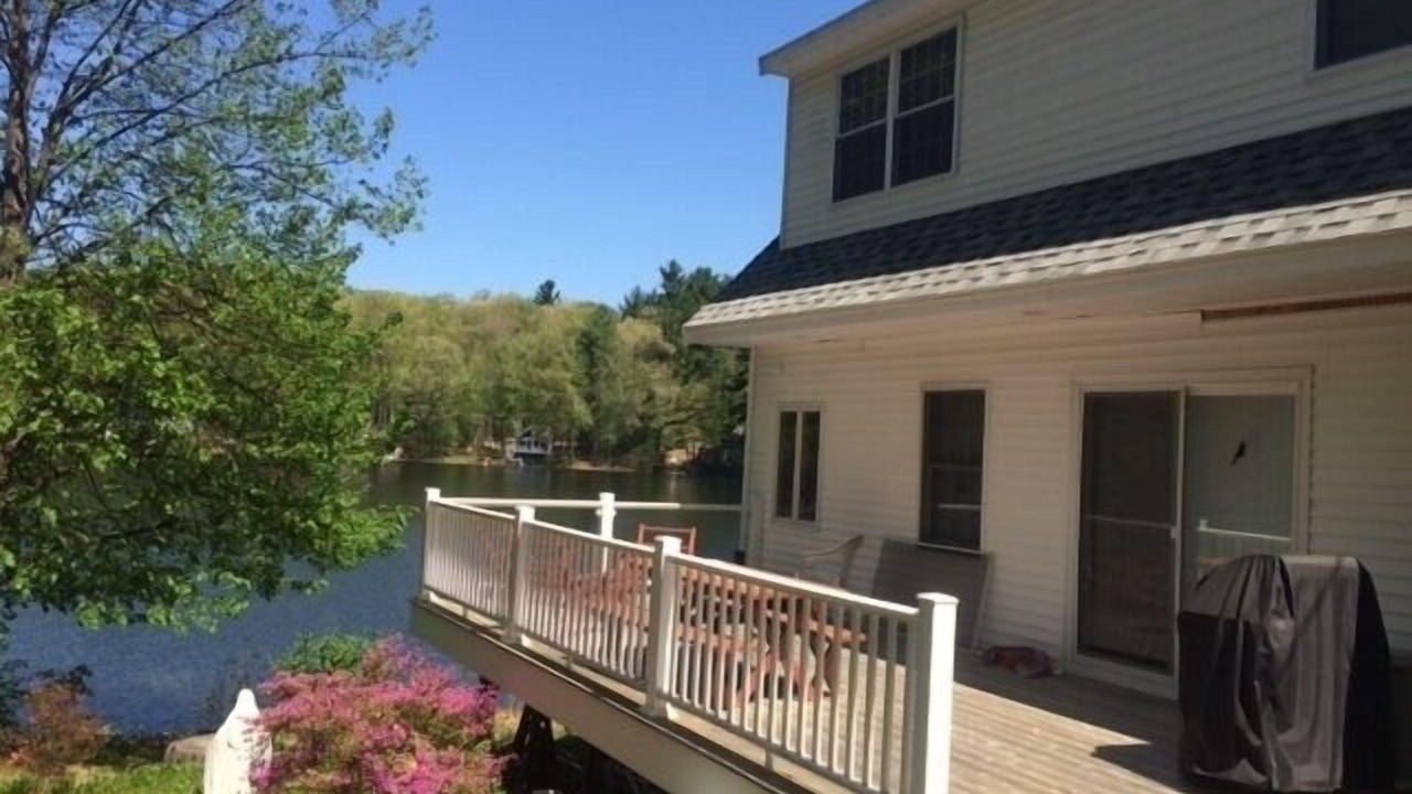 Photo of Patio Balcony in Windham