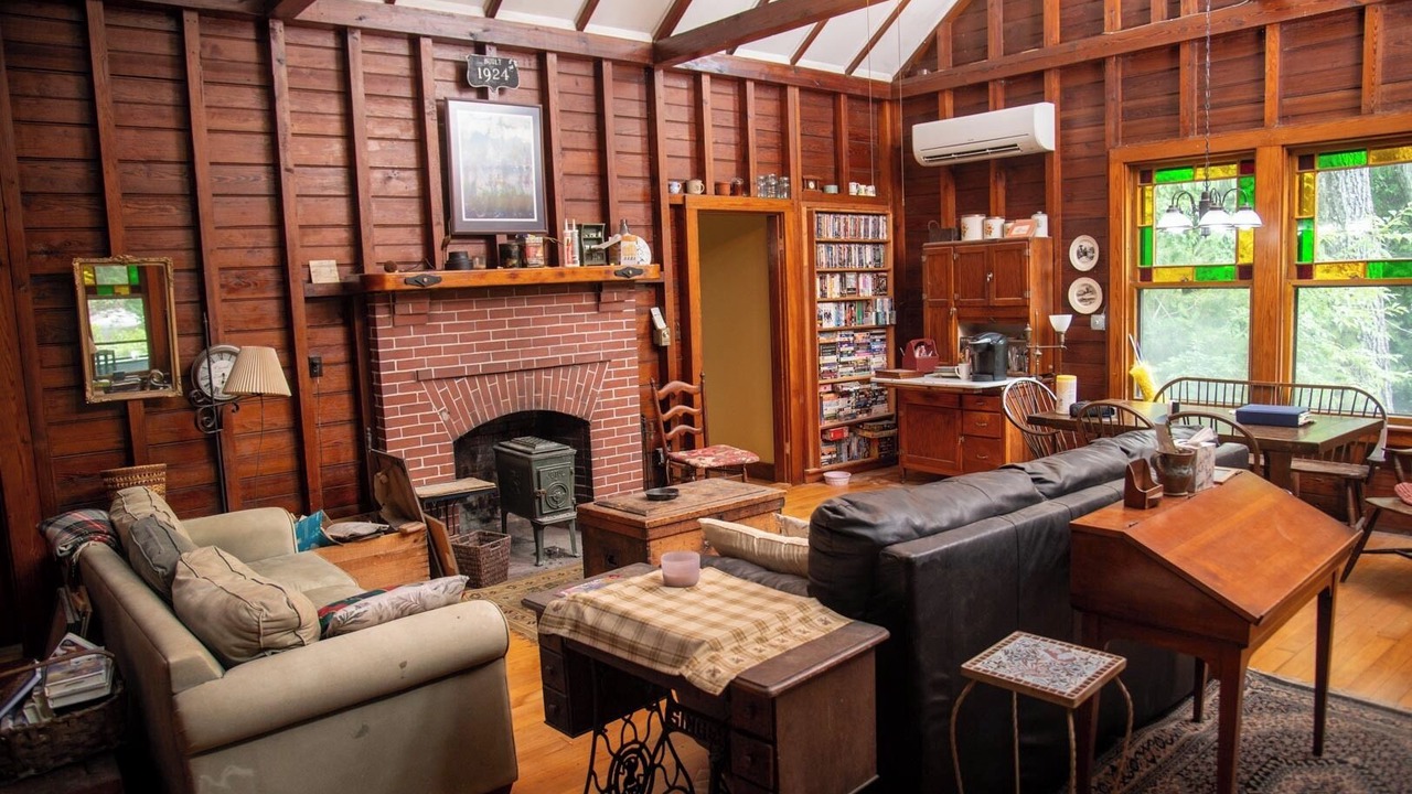 Photo of Livingroom in Kezar Falls