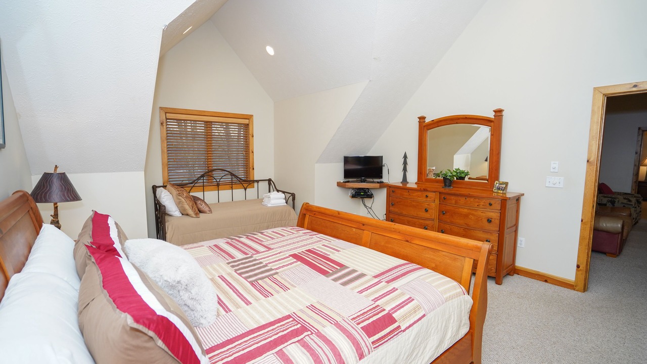 Photo of Bedroom in Thayerville