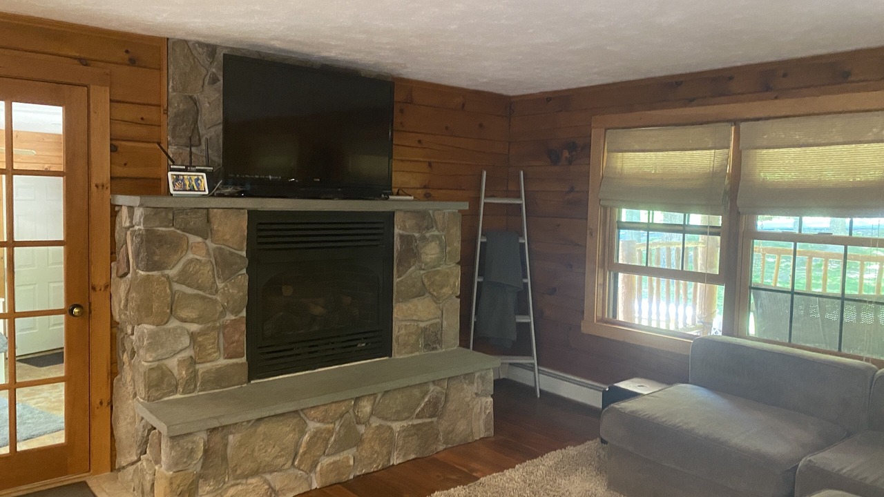 Photo of Livingroom in Gilford