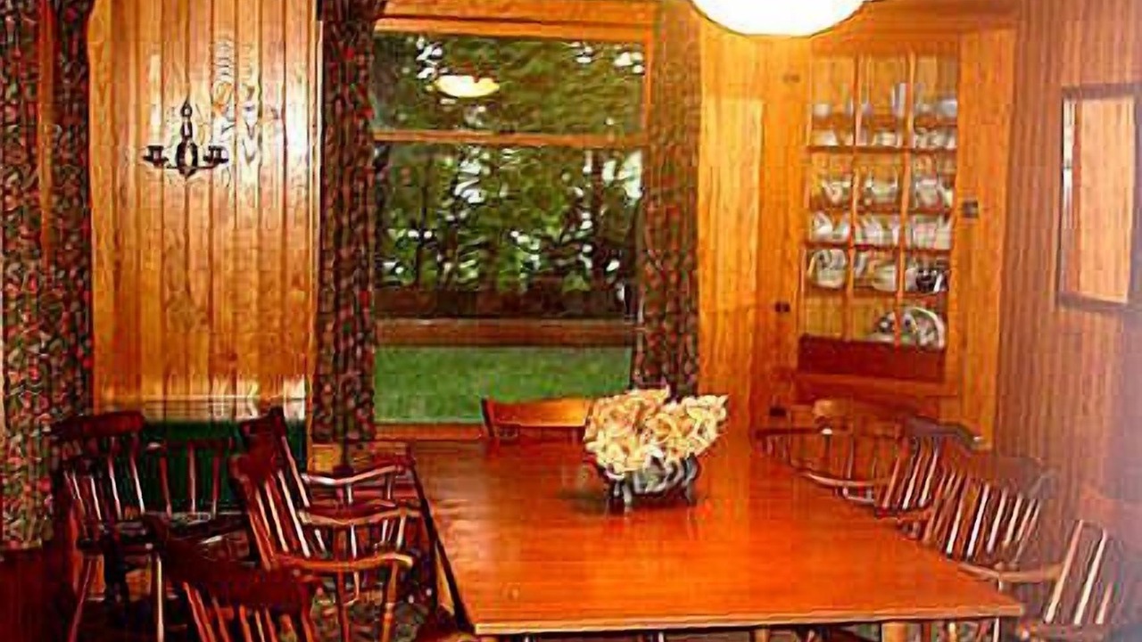Photo of Bedroom in Inlet