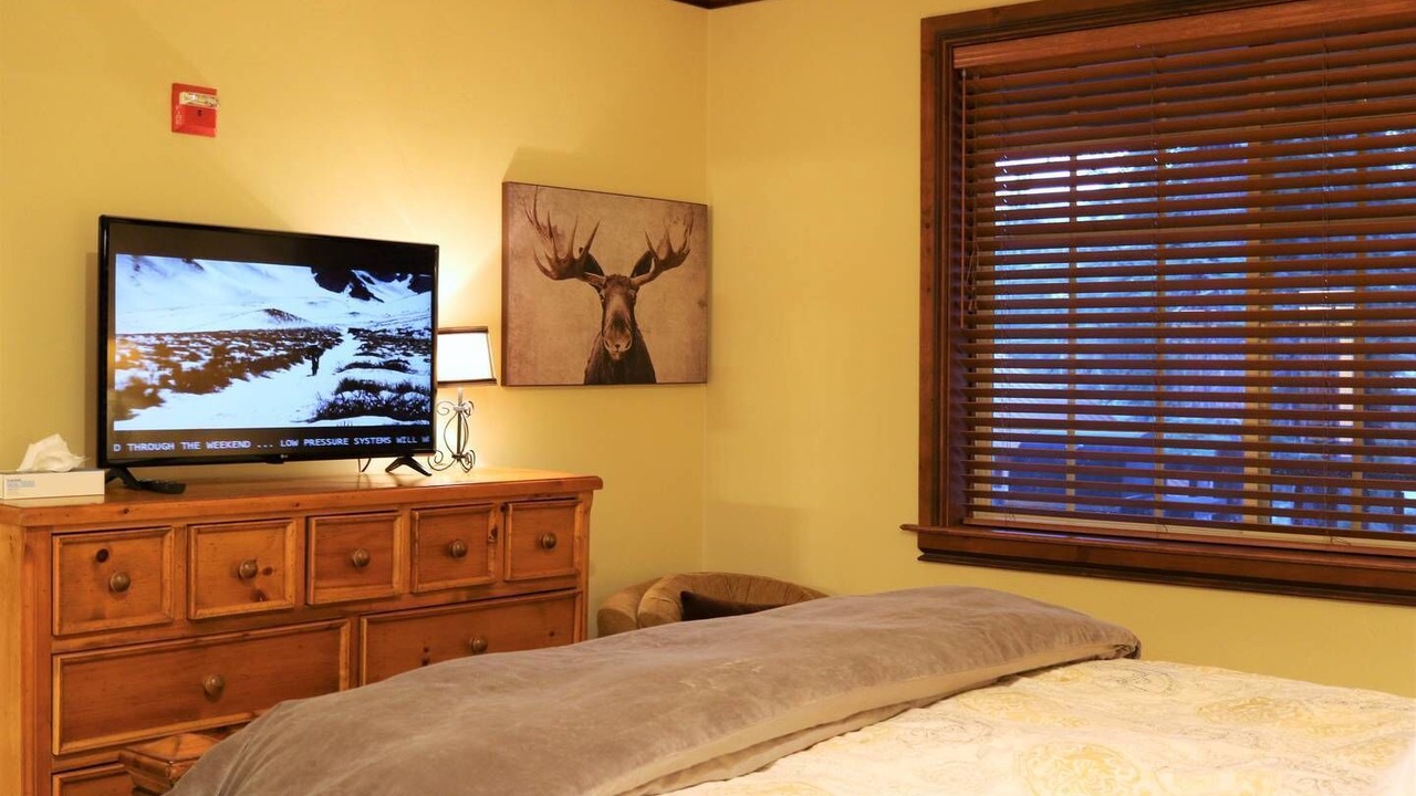 Photo of Bedroom in Mammoth Lakes