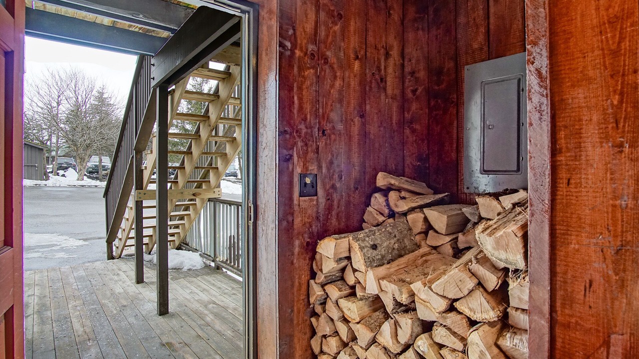 Photo of Livingroom in Snowshoe
