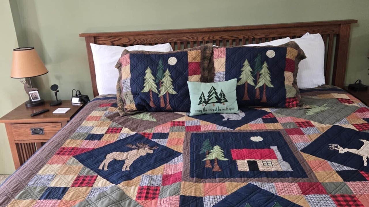 Photo of Bedroom in Snowshoe