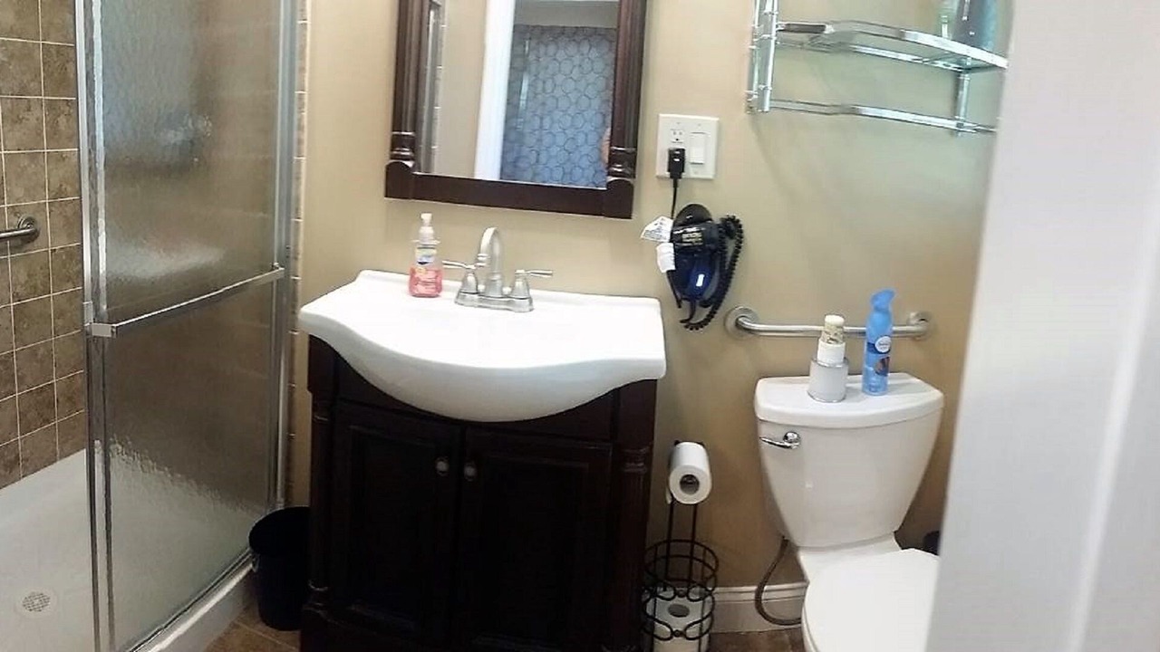 Photo of Bathroom in Mount Vision