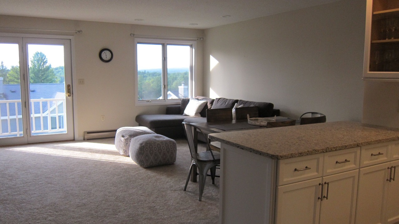 Photo of Livingroom in East Burke