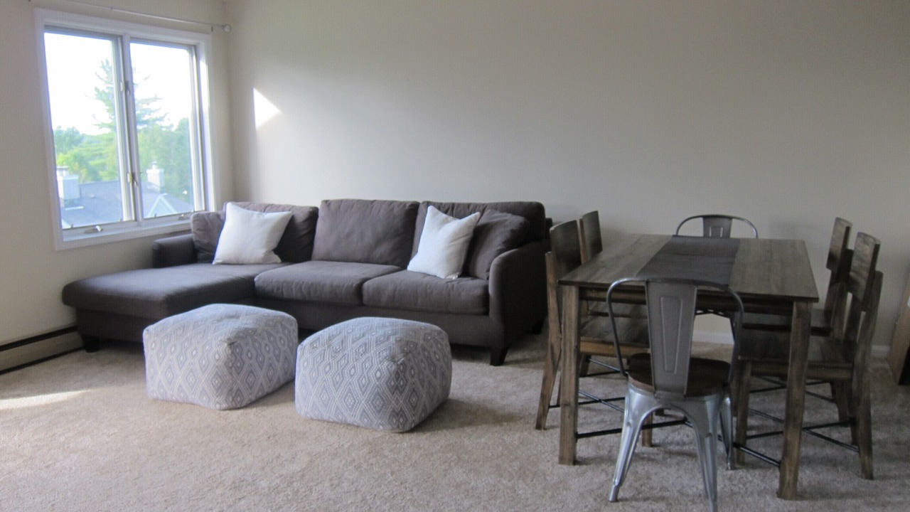 Photo of Livingroom in East Burke
