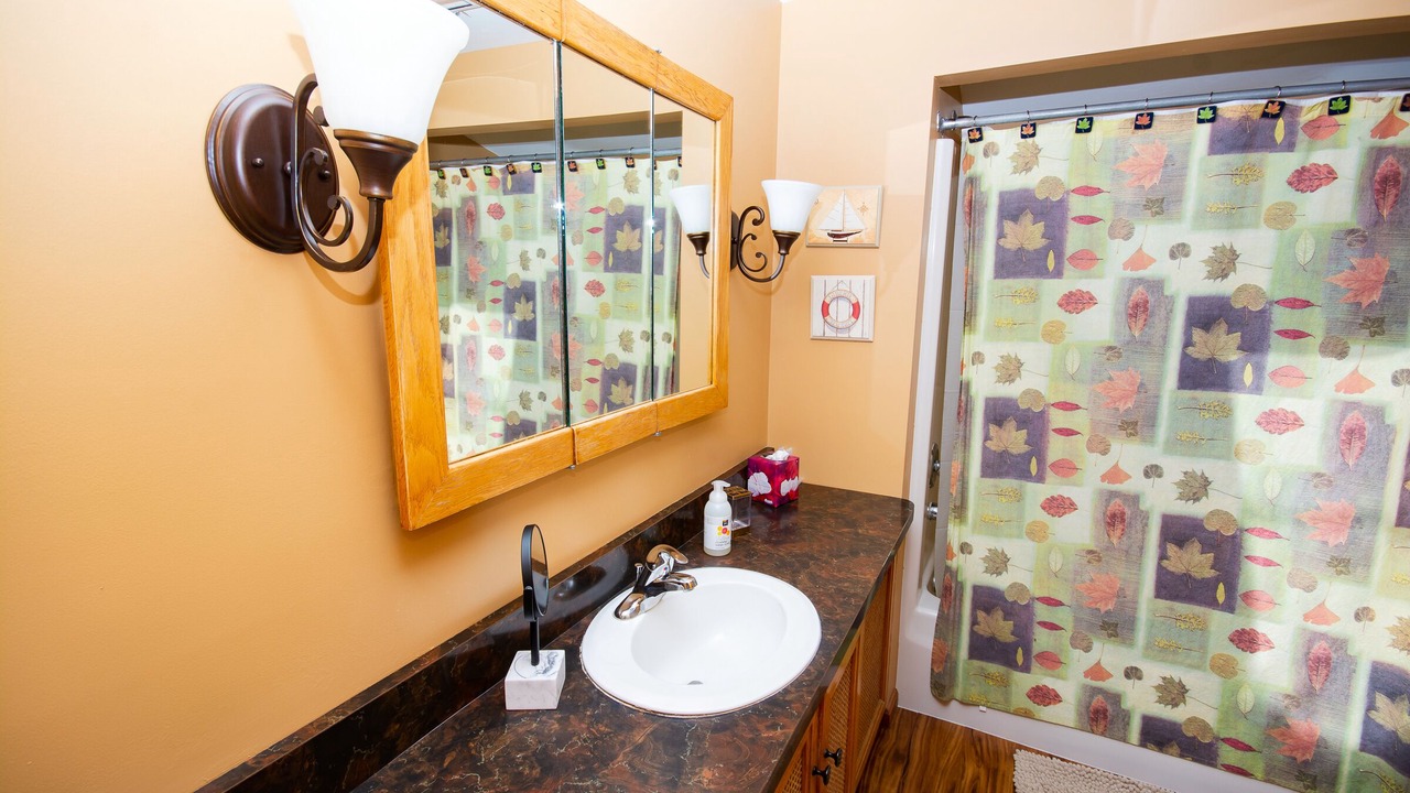 Photo of Bathroom in Sunapee