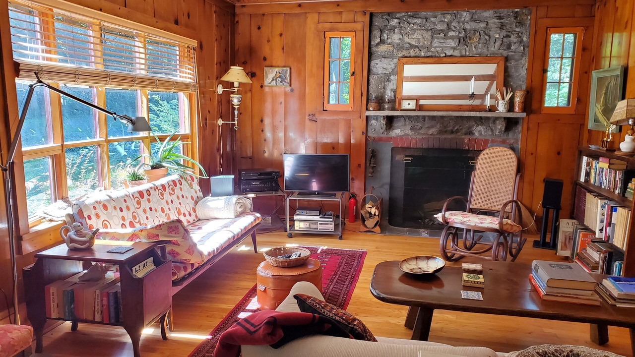 Photo of Livingroom in West Camp