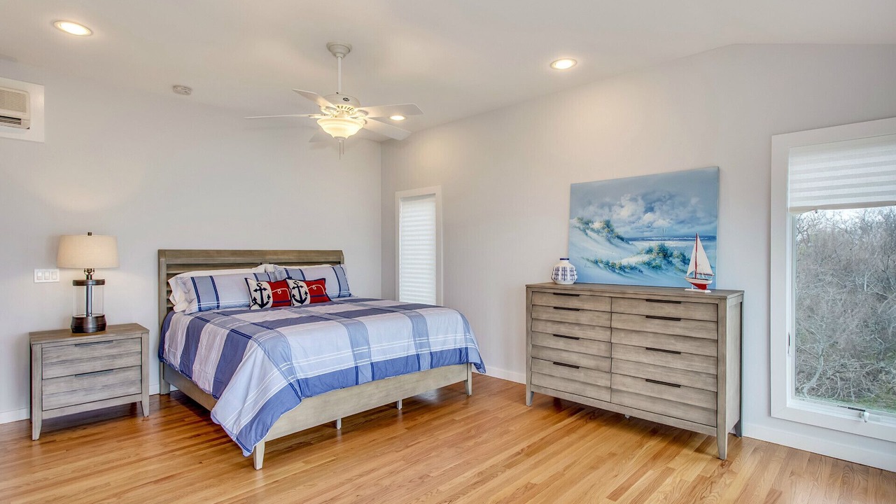 Photo of Bedroom in Orient Point
