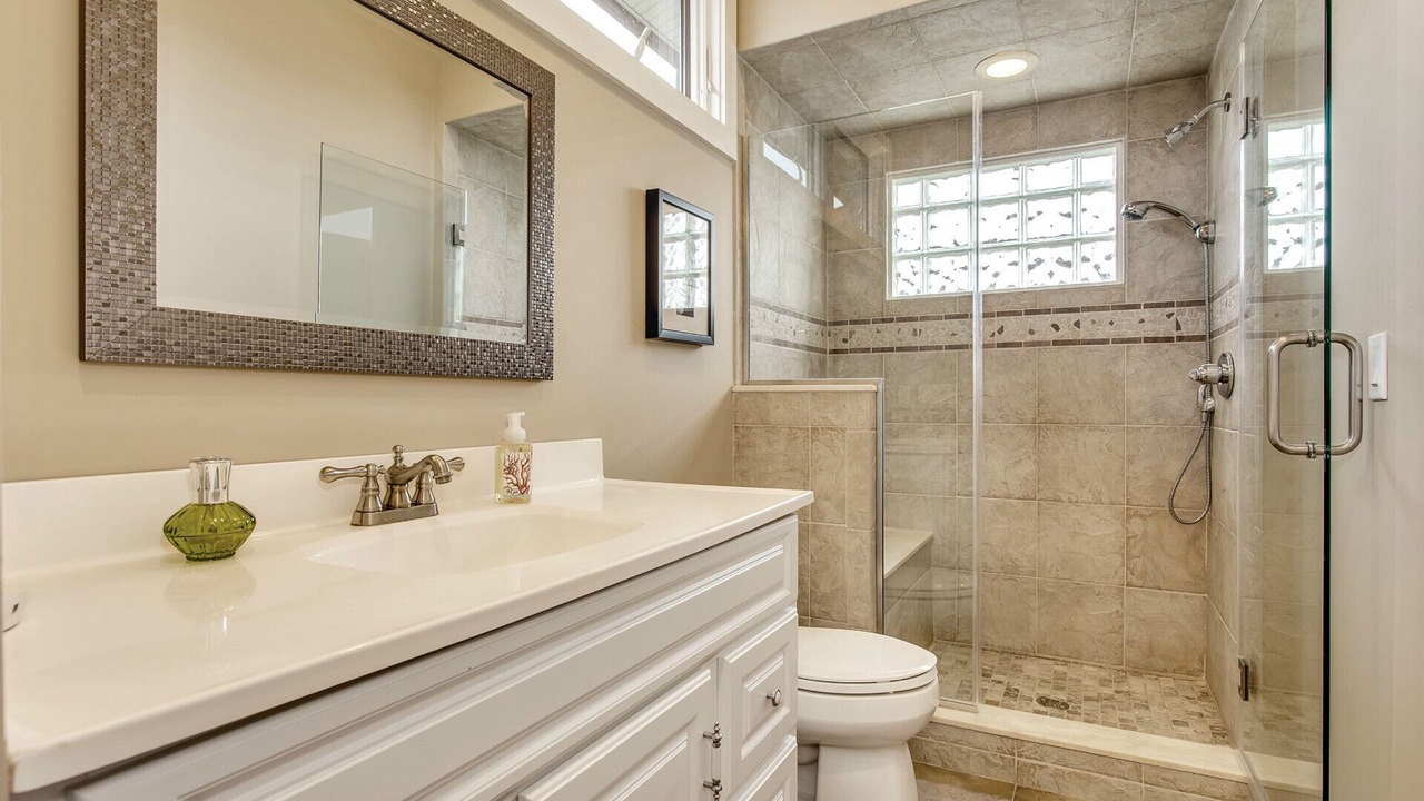 Photo of Bathroom in Orient Point
