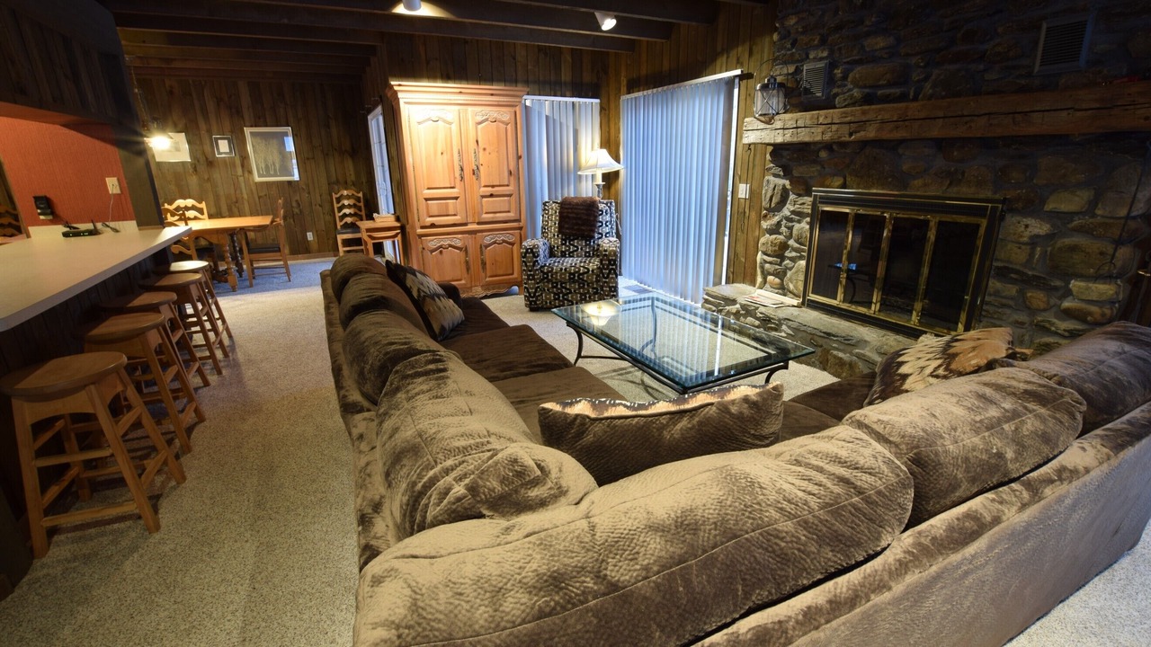 Photo of Livingroom in Jeffersonville
