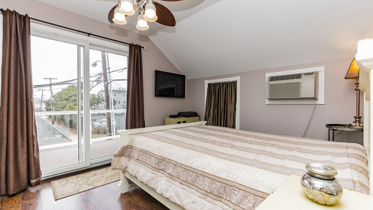 Photo of Bedroom in Bradley Beach