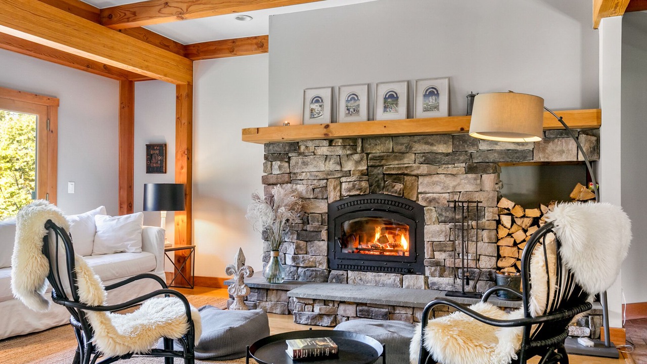 Photo of Livingroom in High Falls
