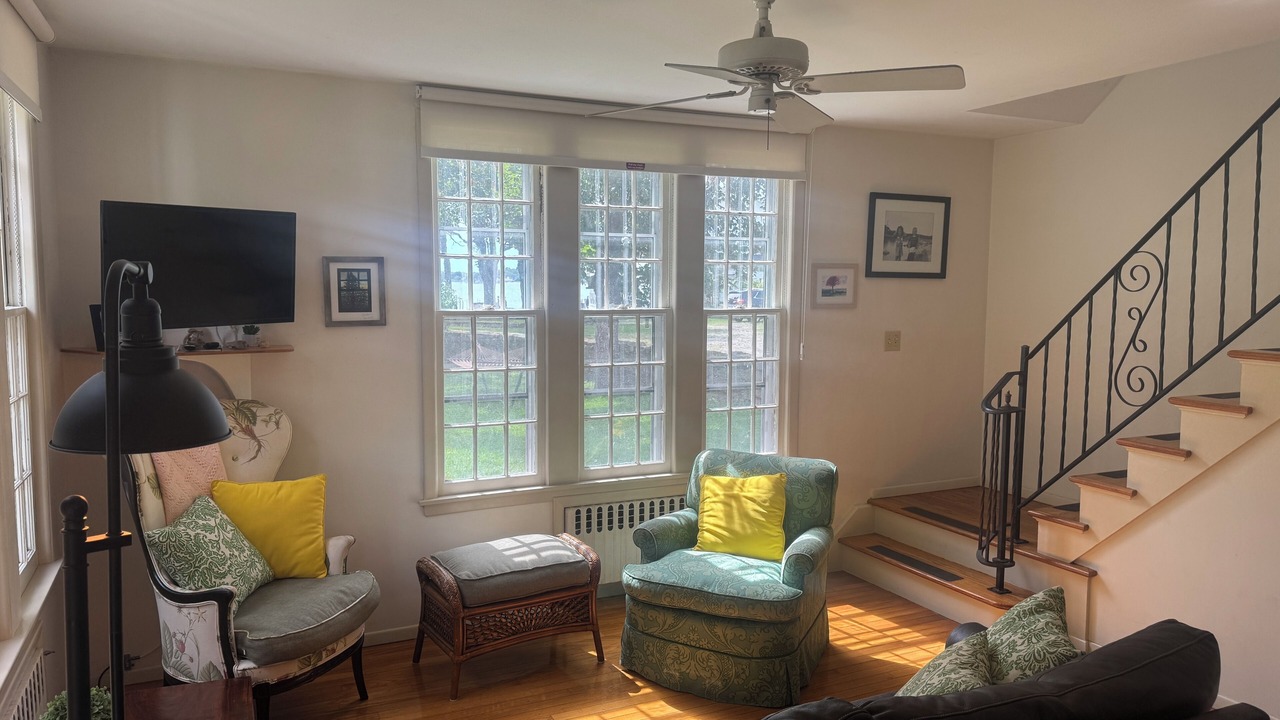 Photo of Livingroom in Pipes Cove
