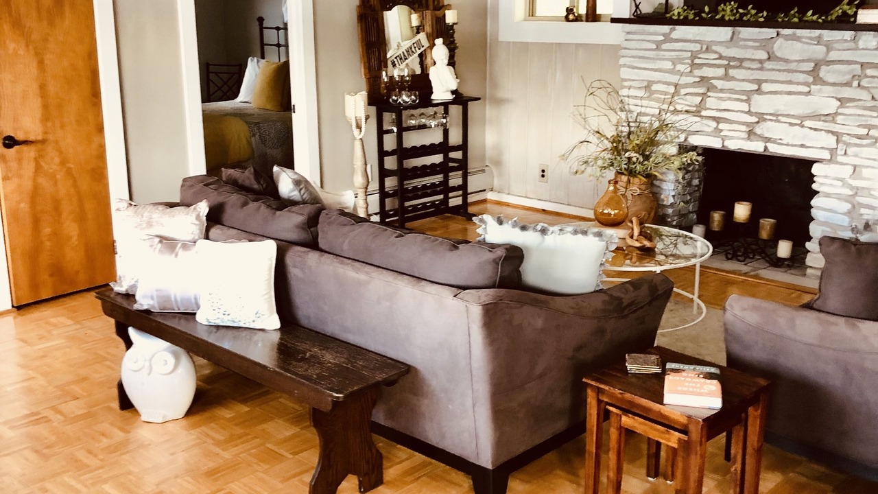 Photo of Livingroom in Hammondsport
