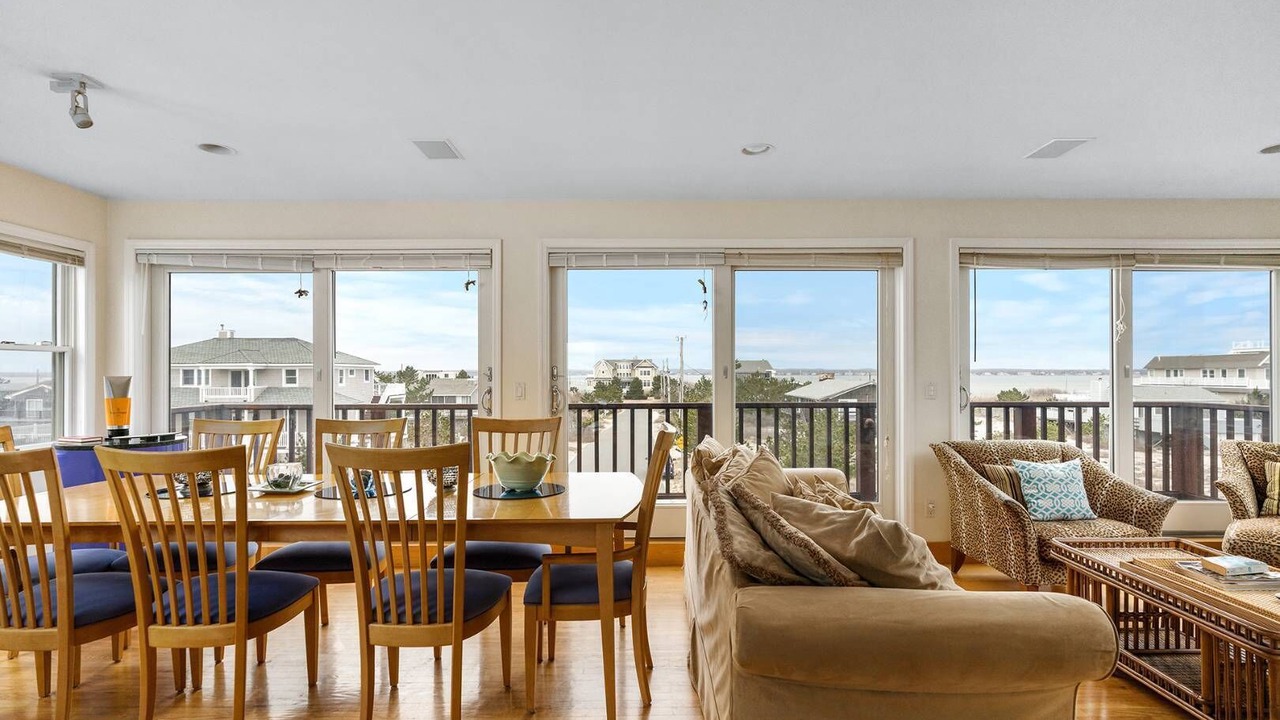 Photo of Livingroom in West Hampton Dunes