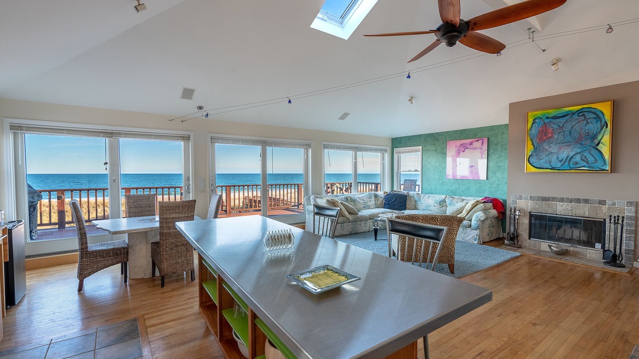Photo of Livingroom in West Hampton Dunes