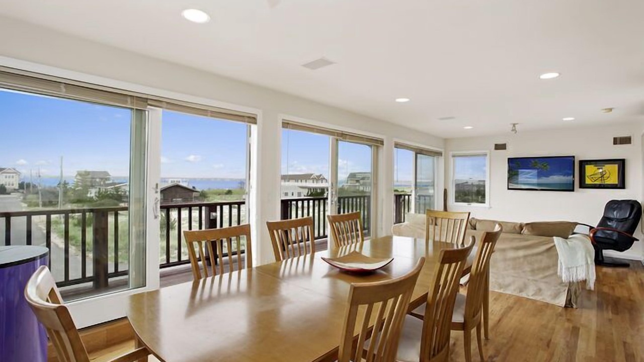 Photo of Livingroom in West Hampton Dunes