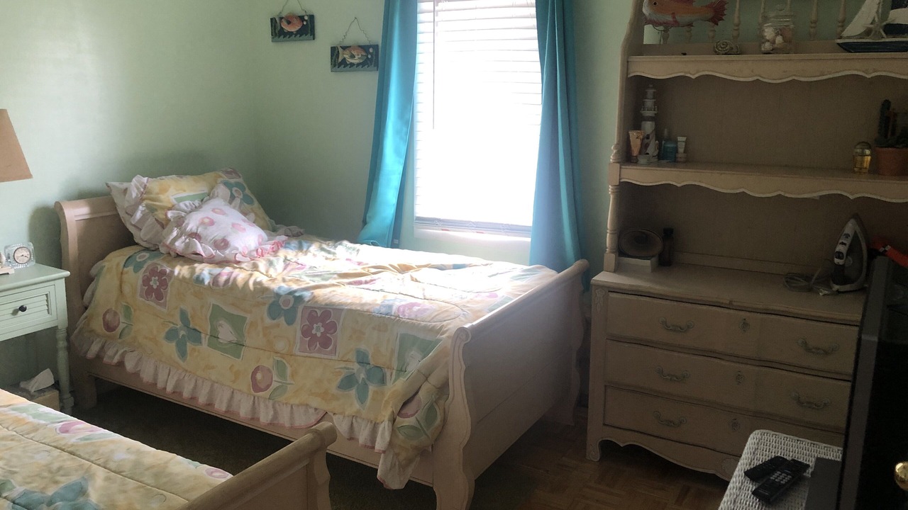 Photo of Bedroom in Long Beach