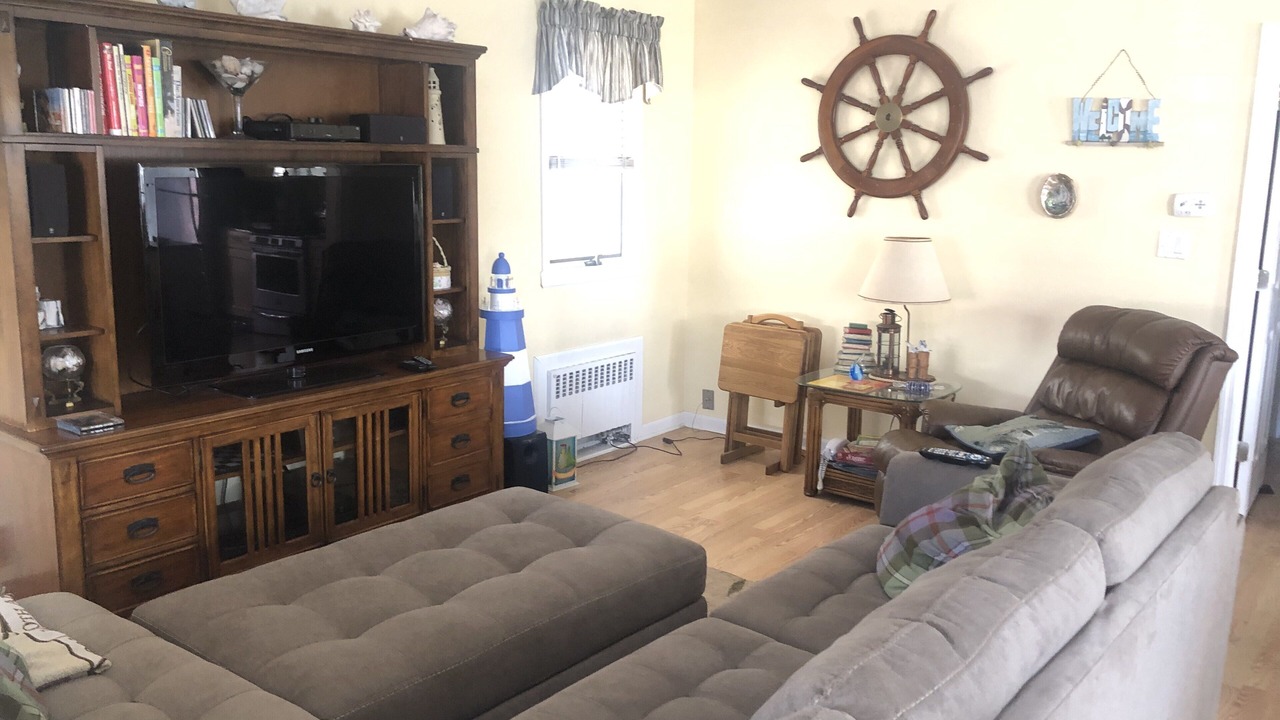 Photo of Livingroom in Long Beach