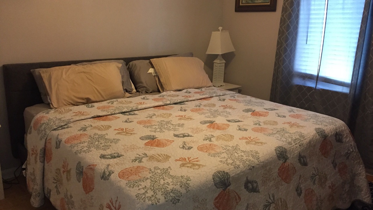 Photo of Bedroom in Long Beach