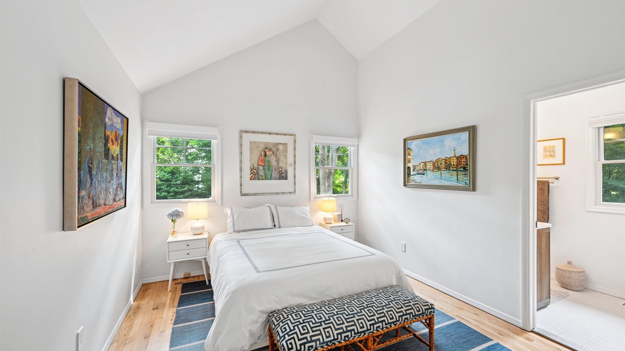 Photo of Bathroom in East Hampton North