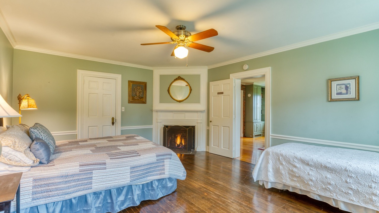 Photo of Bedroom in Town of Owasco