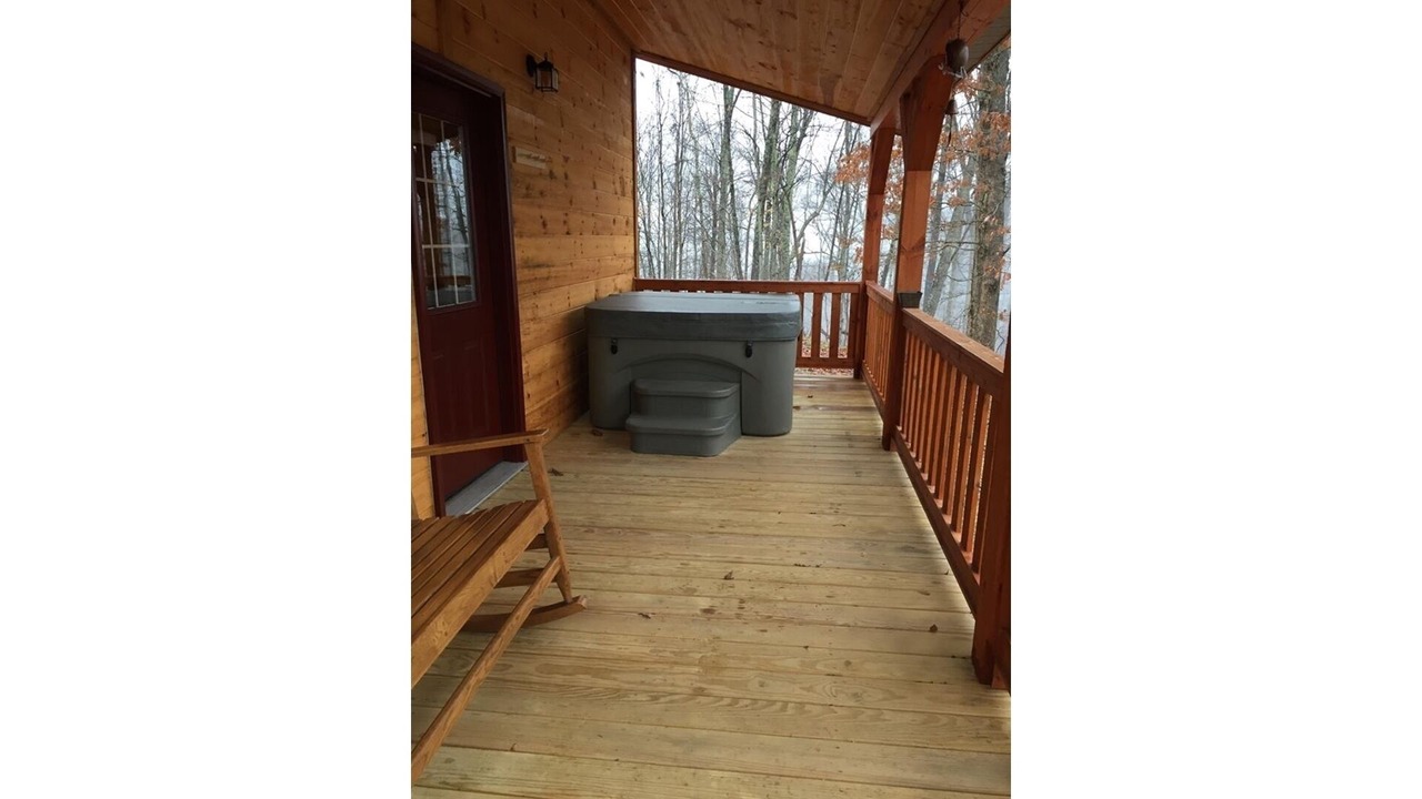 Photo of Patio Balcony in Fort Gay