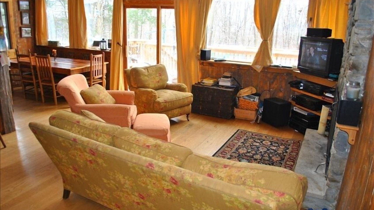 Photo of Livingroom in Clinton Corners