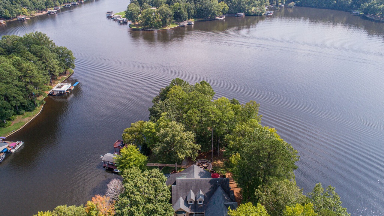 Photo of Outdoor in Bracey