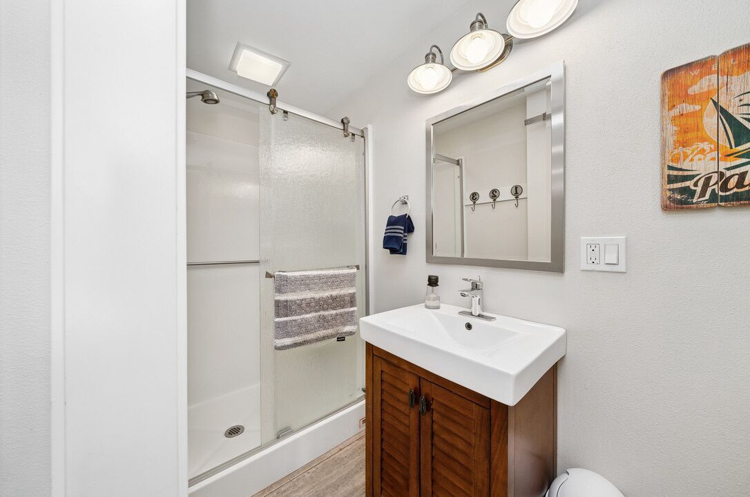 Photo of Bathroom in Neahkahnie Beach