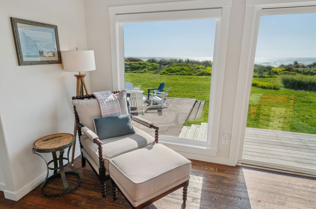 Photo of Livingroom in Neahkahnie Beach