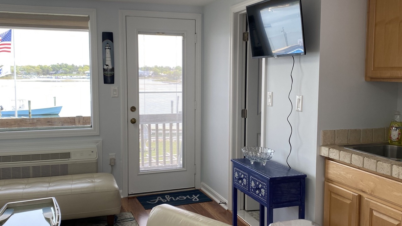 Photo of Livingroom in South Yarmouth