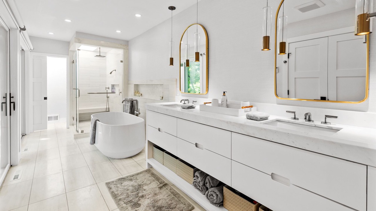 Photo of Bathroom in Noyack