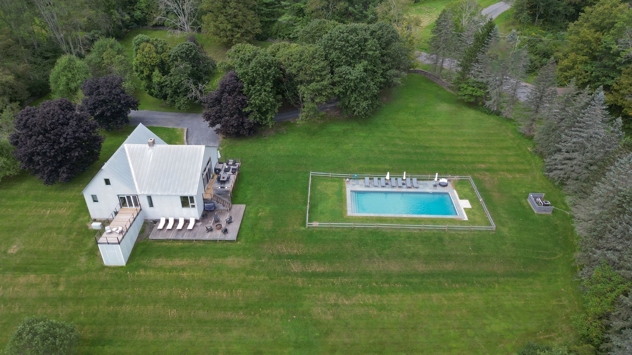 Photo of Outdoor in Roxbury