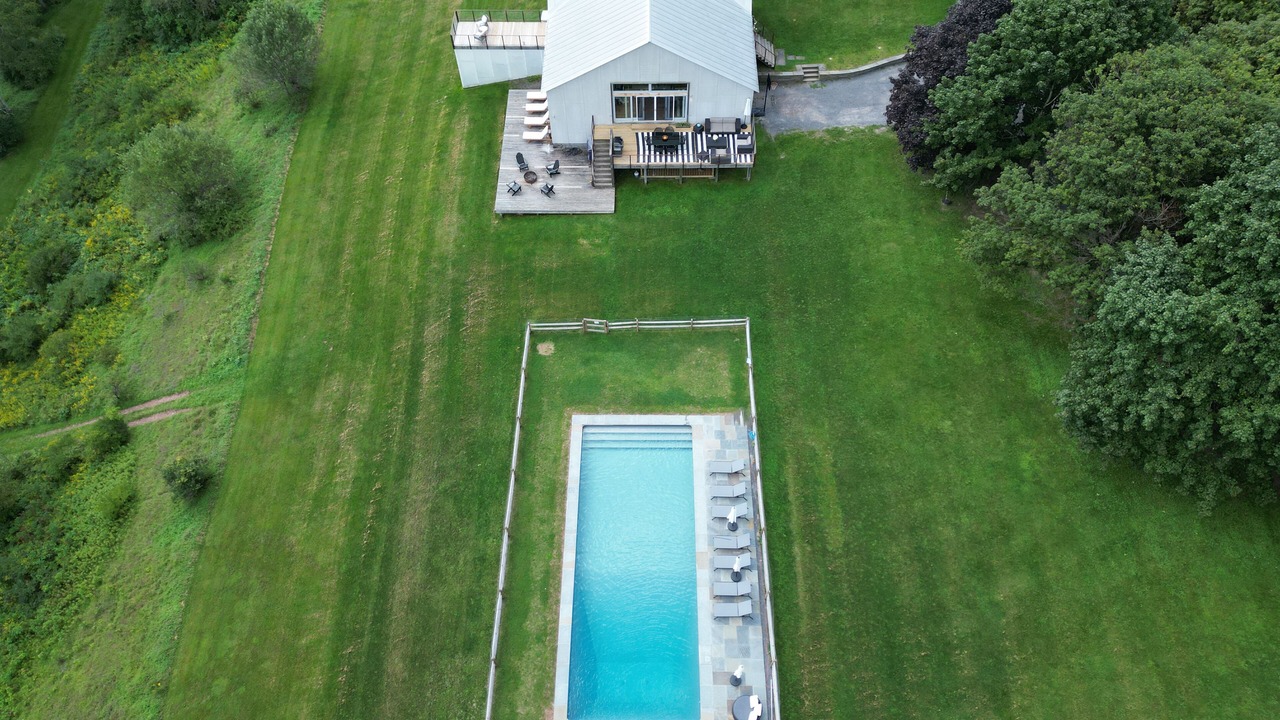 Photo of Outdoor in Roxbury