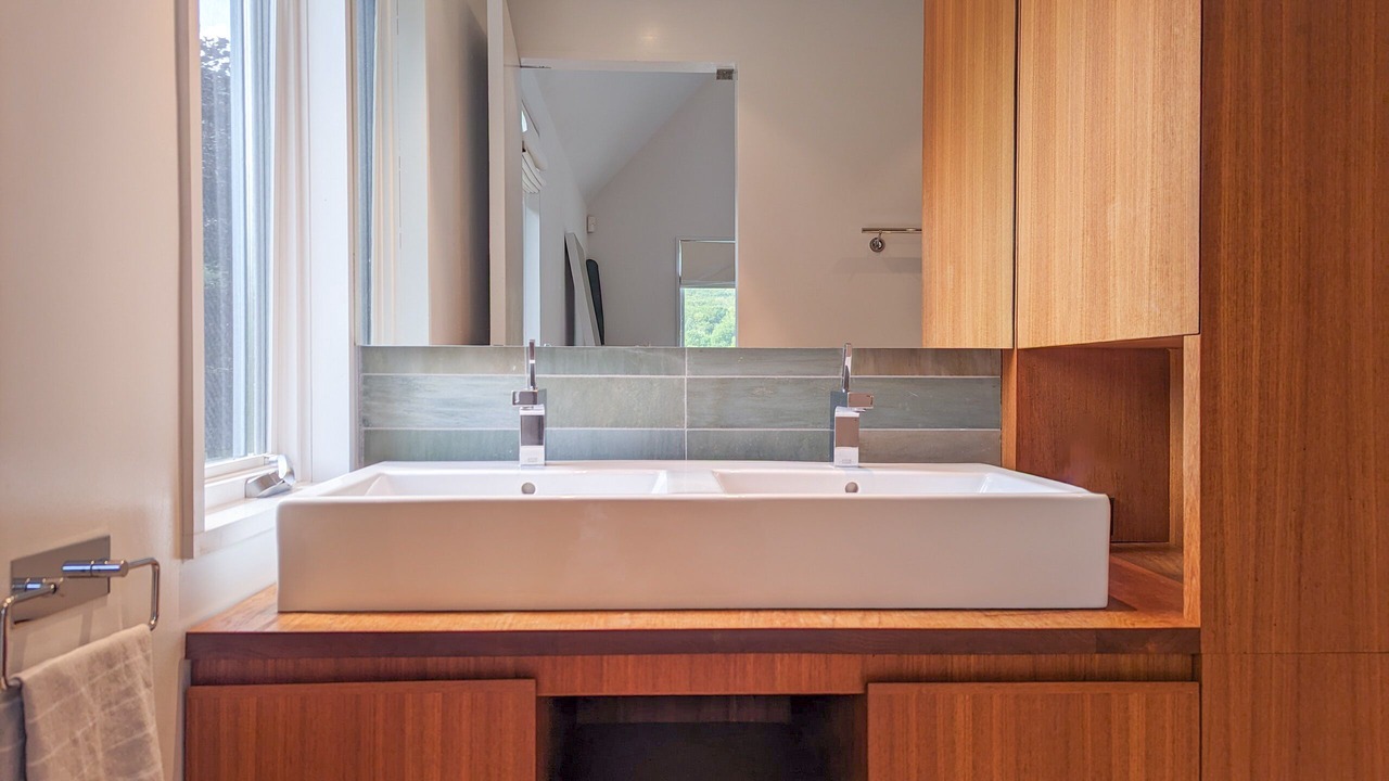 Photo of Bathroom in Roxbury