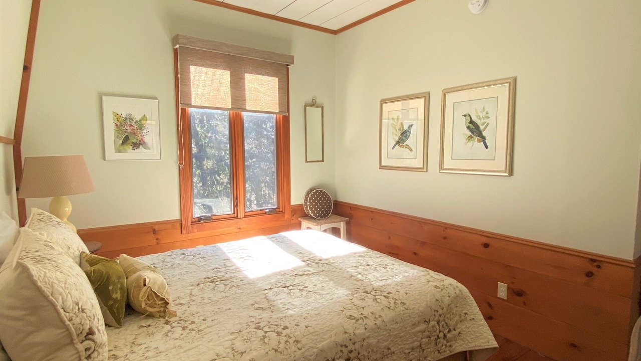 Photo of Bedroom in East Hampton North