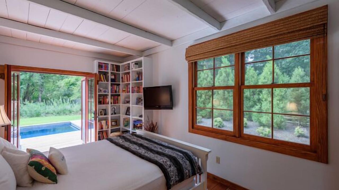 Photo of Bedroom in East Hampton North