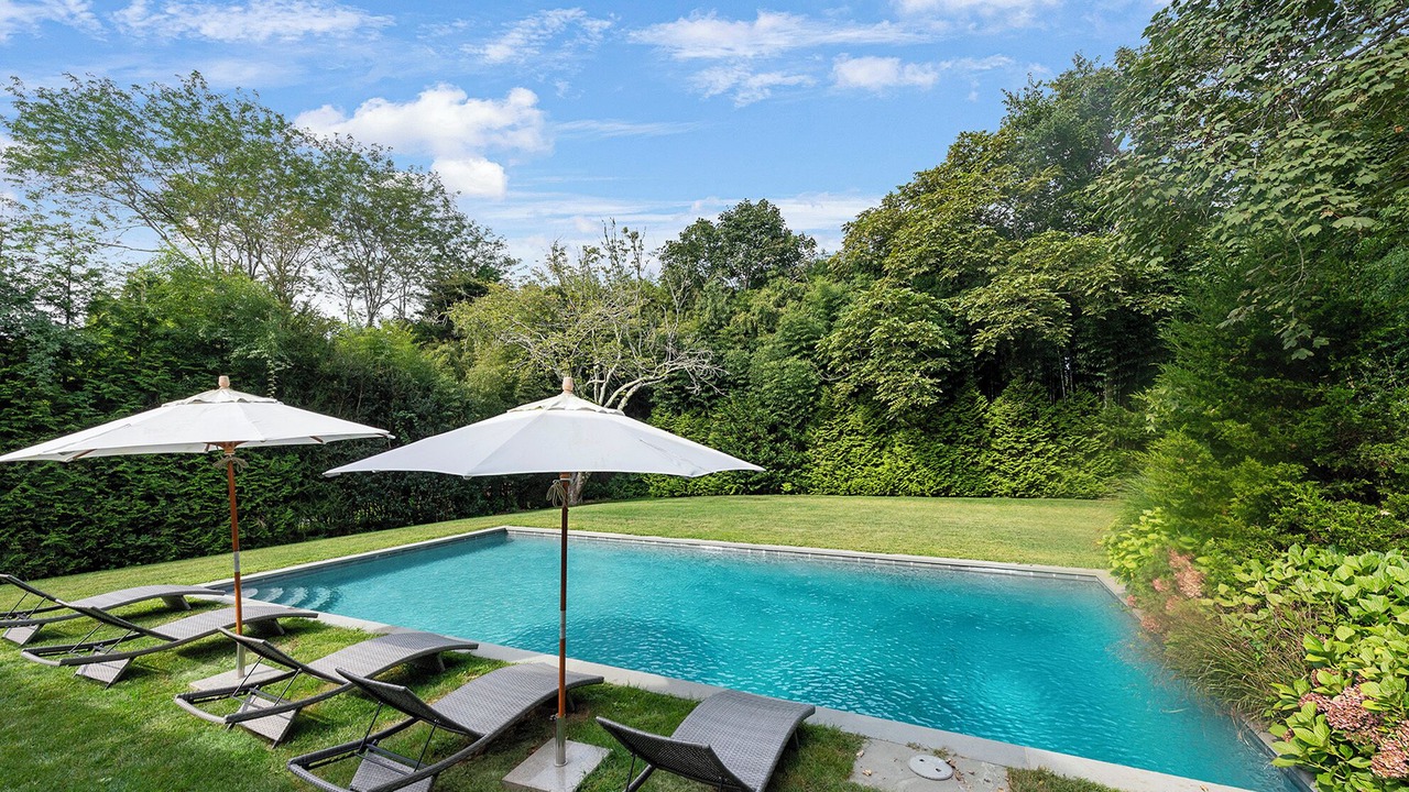 Photo of Outdoor in Village of East Hampton